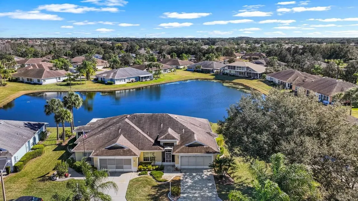 Property Slideshow image 1 of 55 | 811 staffordshire ln 32, Sun City Center, FL, 33573