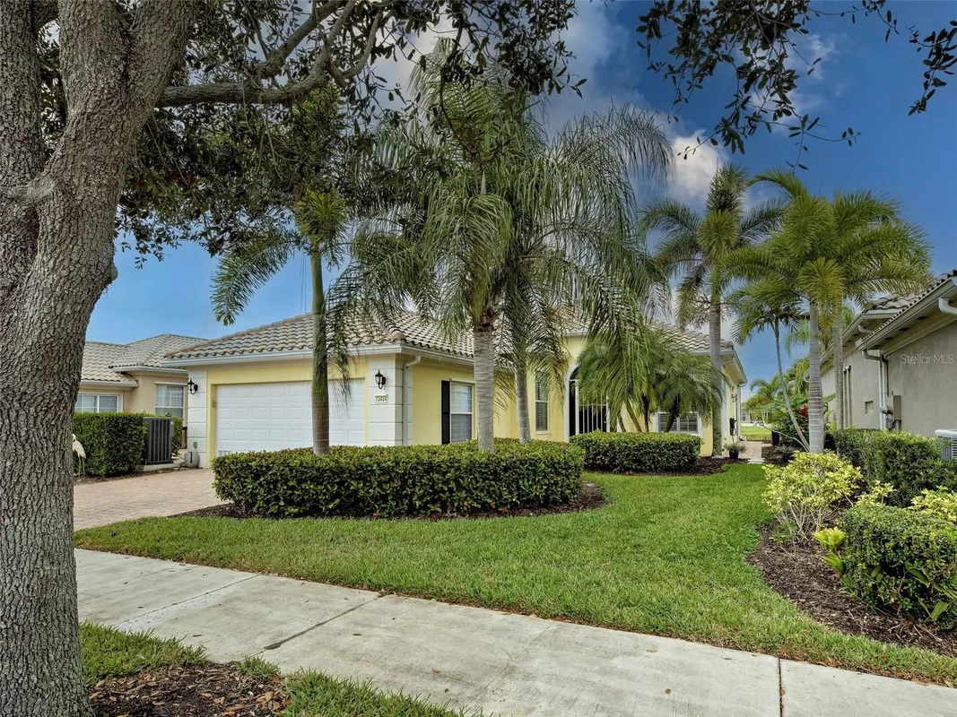 Property Slideshow image 1 of 70 | 13424 coluccio st, Venice, FL, 34293