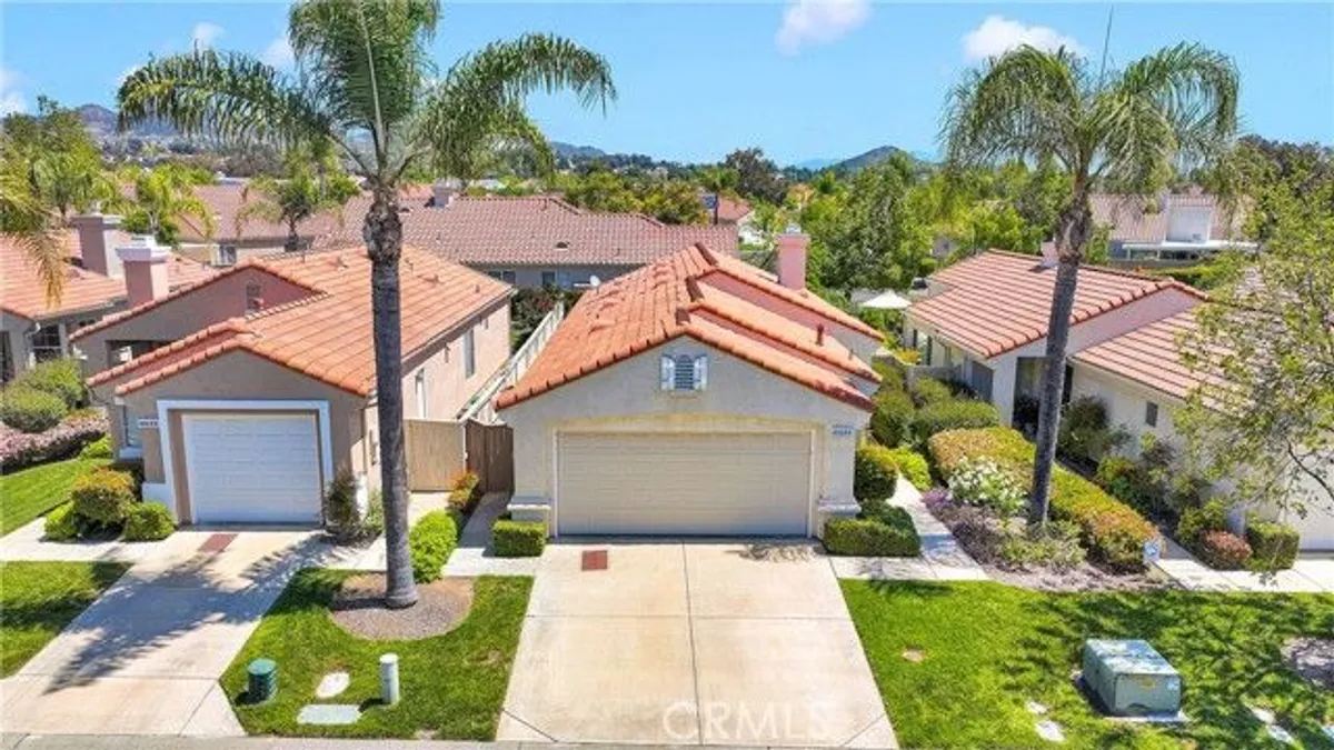 Property Slideshow image 1 of 42 | 40684 corte albara, Murrieta, CA, 92562