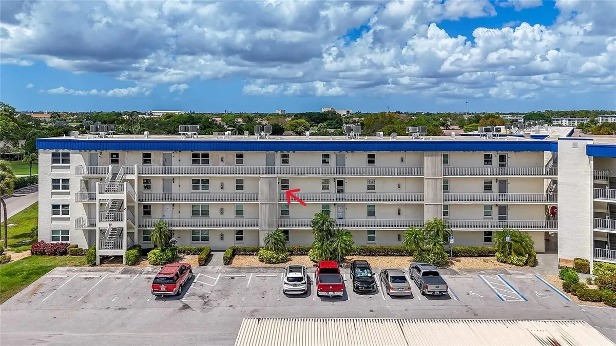 Property Slideshow image 1 of 48 | 6220 augusta dr 309, Fort Myers, FL, 33907