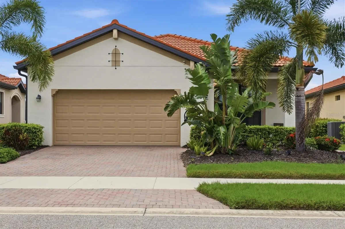 Property Slideshow image 1 of 46 | 24173 spartina dr, Venice, FL, 34293