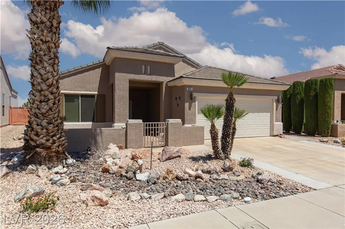 Property Slideshow image 1 of 29 | 1814 tiger creek ave, Henderson, NV, 89012