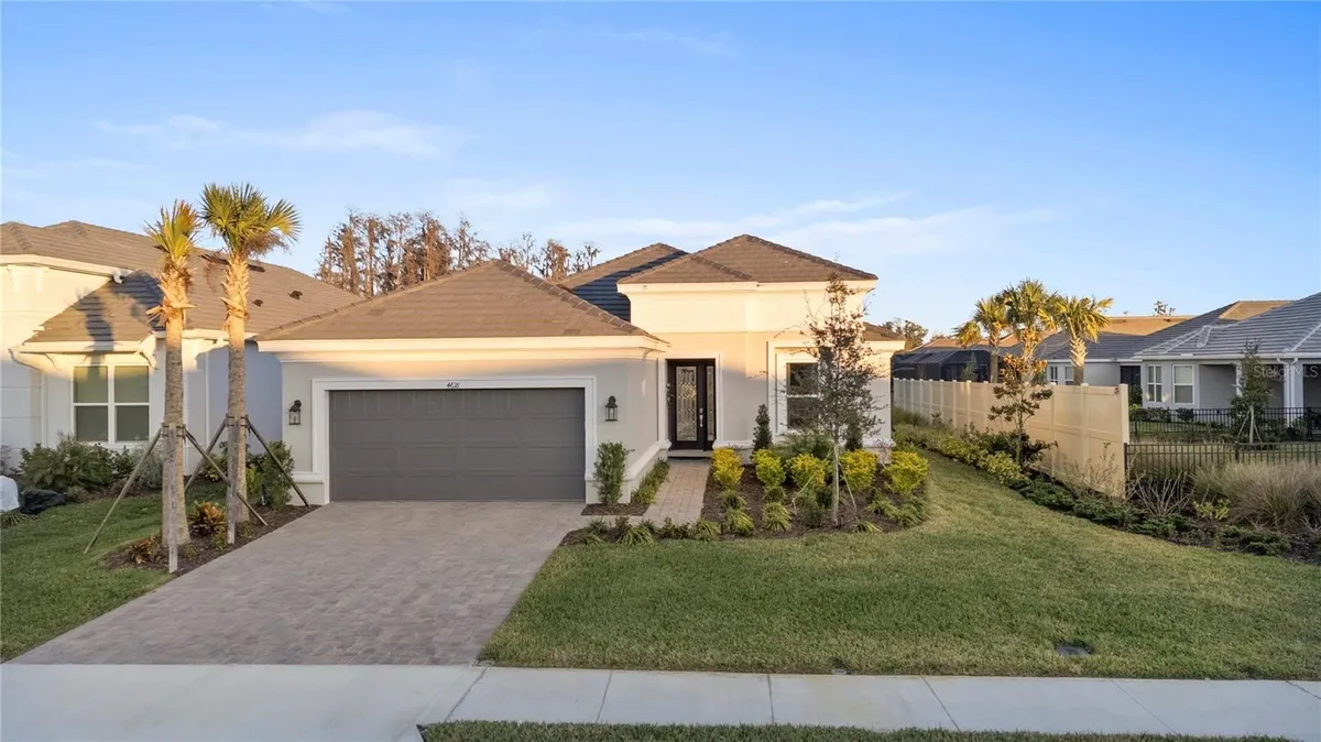 Property Slideshow image 1 of 94 | 4618 isonzo way, Wesley Chapel, FL, 33543