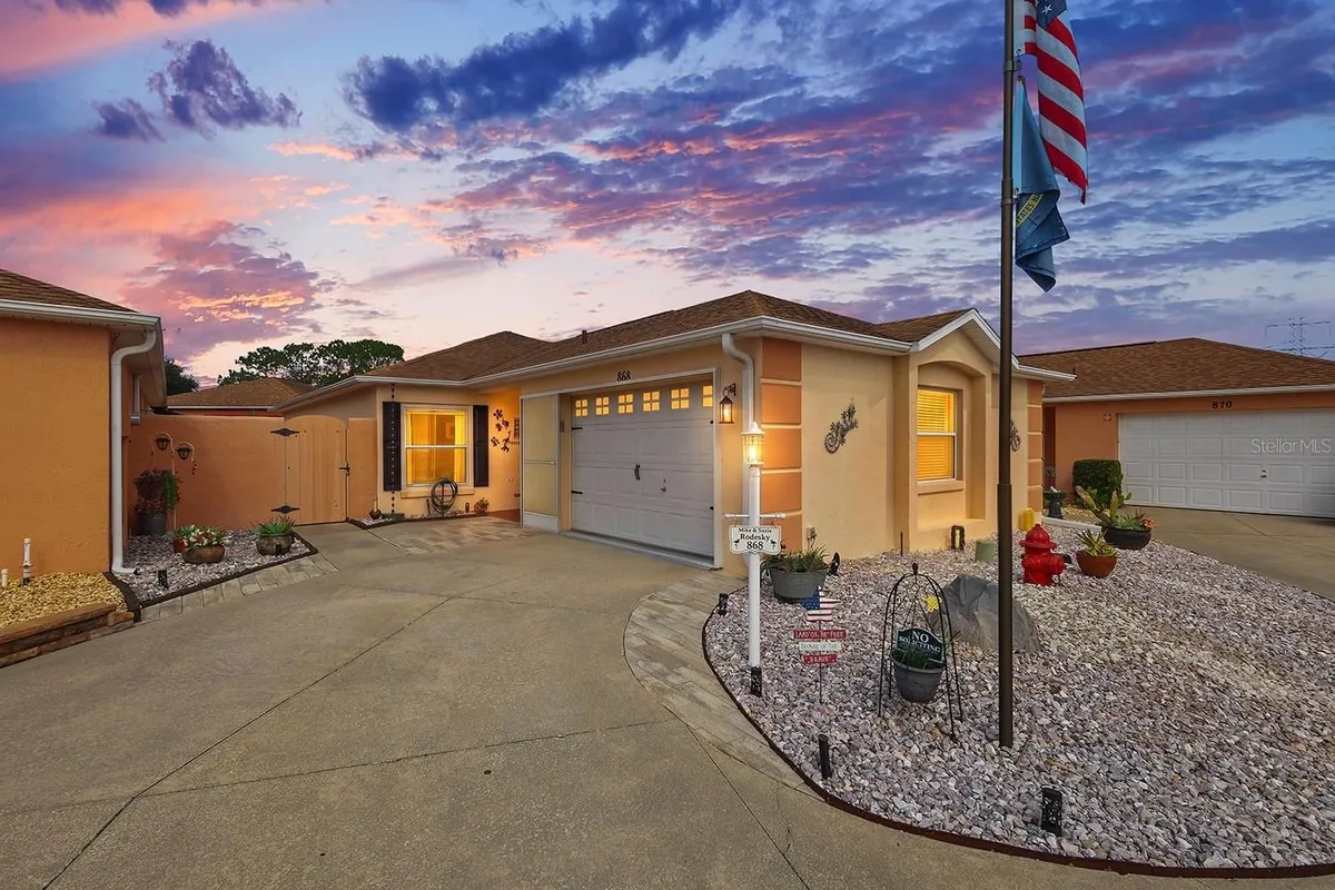 Property Slideshow image 1 of 38 | 868 oviedo rd, The Villages, FL, 32159