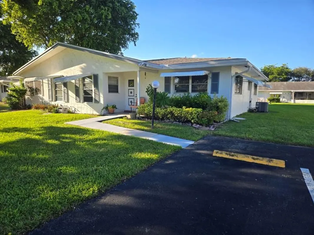 Property Slideshow image 1 of 2 | 8611 nw 11th st # b-161, Plantation, FL, 33322