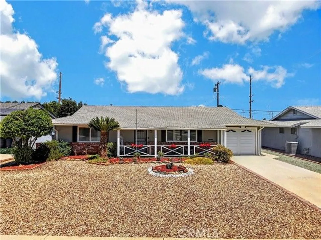 Property Slideshow image 1 of 31 | 28672 wee burn way, Menifee, CA, 92586