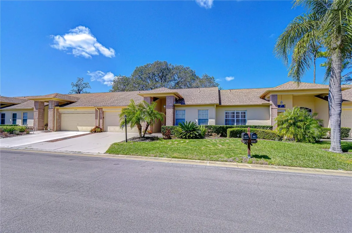 Property Slideshow image 1 of 43 | 6543 pine walk dr, New Port Richey, FL, 34655