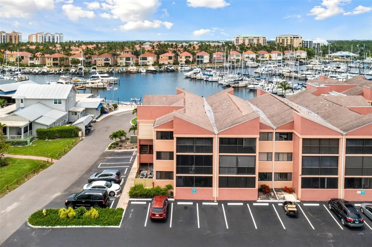 Property Slideshow image 1 of 26 | 3170 matecumbe key rd apt 111, Punta Gorda, FL, 33955