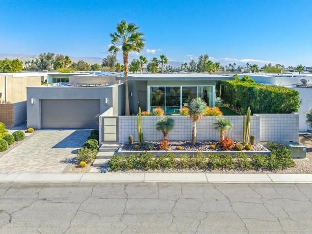 Property Slideshow image 1 of 44 | 638 dominion way, Palm Springs, CA, 92262