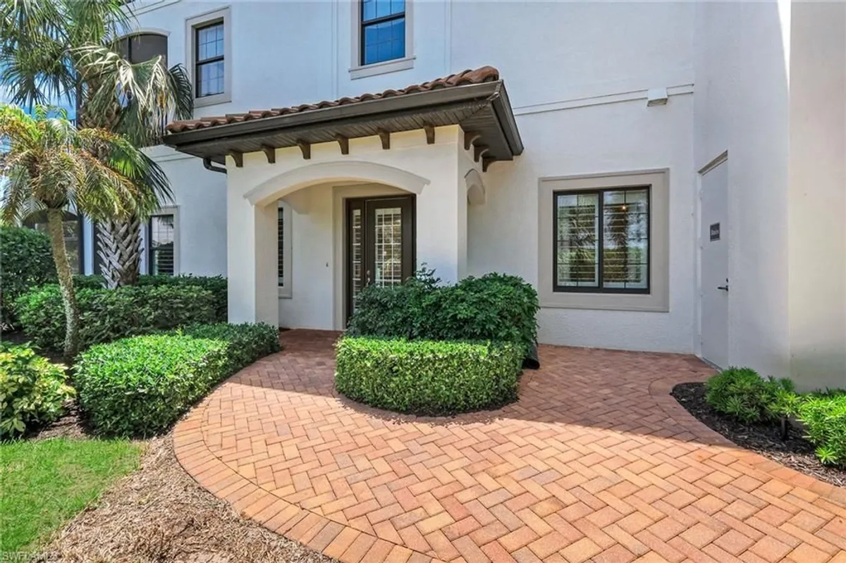 Property Slideshow image 1 of 38 | 24401 terzetto ln 101, Bonita Springs, FL, 34134