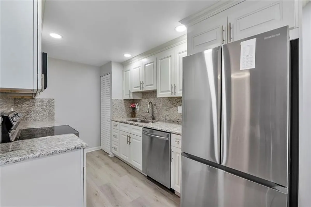 Property Slideshow image 1 of 14 | 1052 harwood e # 1052, Deerfield Beach, FL, 33442