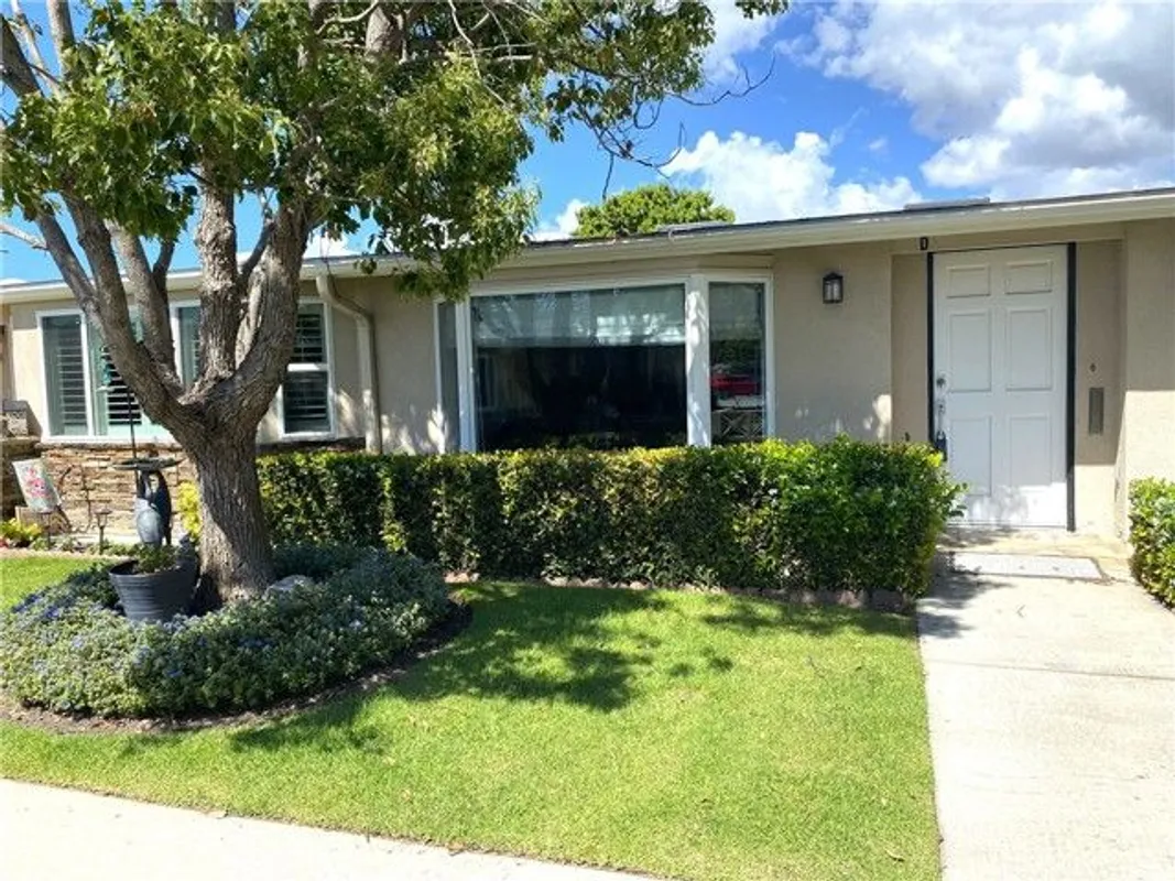Property Slideshow image 1 of 24 | 1771 sunningdale rd, Seal Beach, CA, 90740