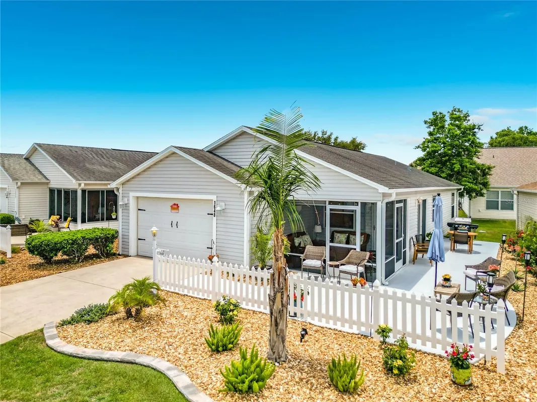 Property Slideshow image 1 of 35 | 1648 abasco ct, The Villages, FL, 32162