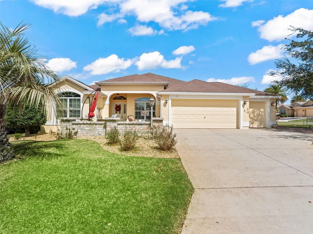 Property Slideshow image 1 of 37 | 1175 kinsley st, The Villages, FL, 32162
