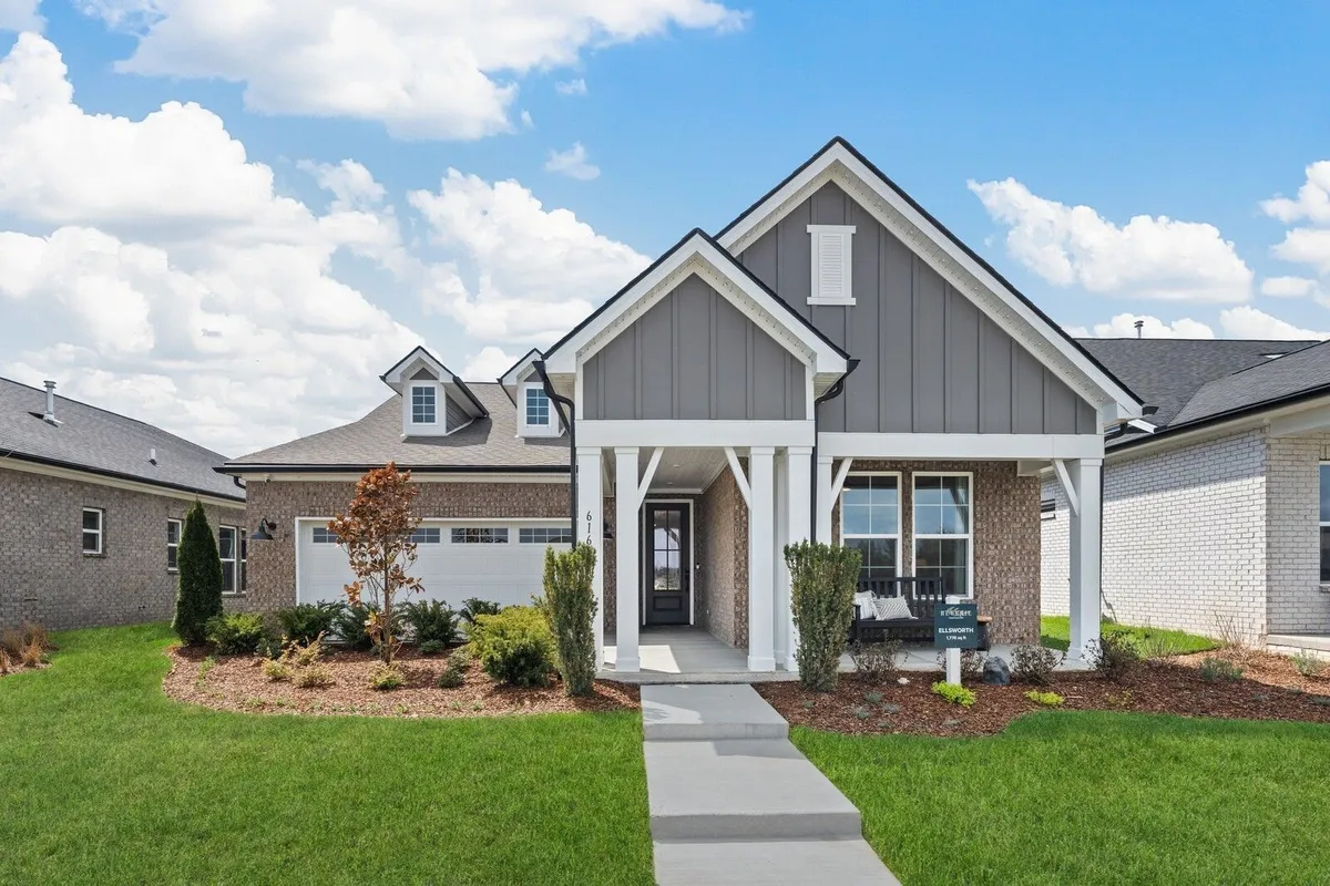 Property Slideshow image 1 of 26 | 6165 binns ln, Hermitage, TN, 37076