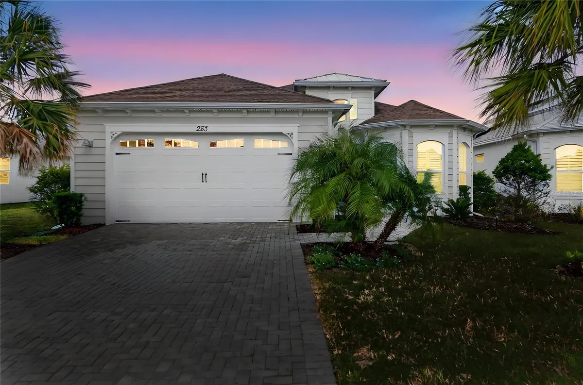 Property Slideshow image 1 of 31 | 253 compass rose dr, Daytona Beach, FL, 32124