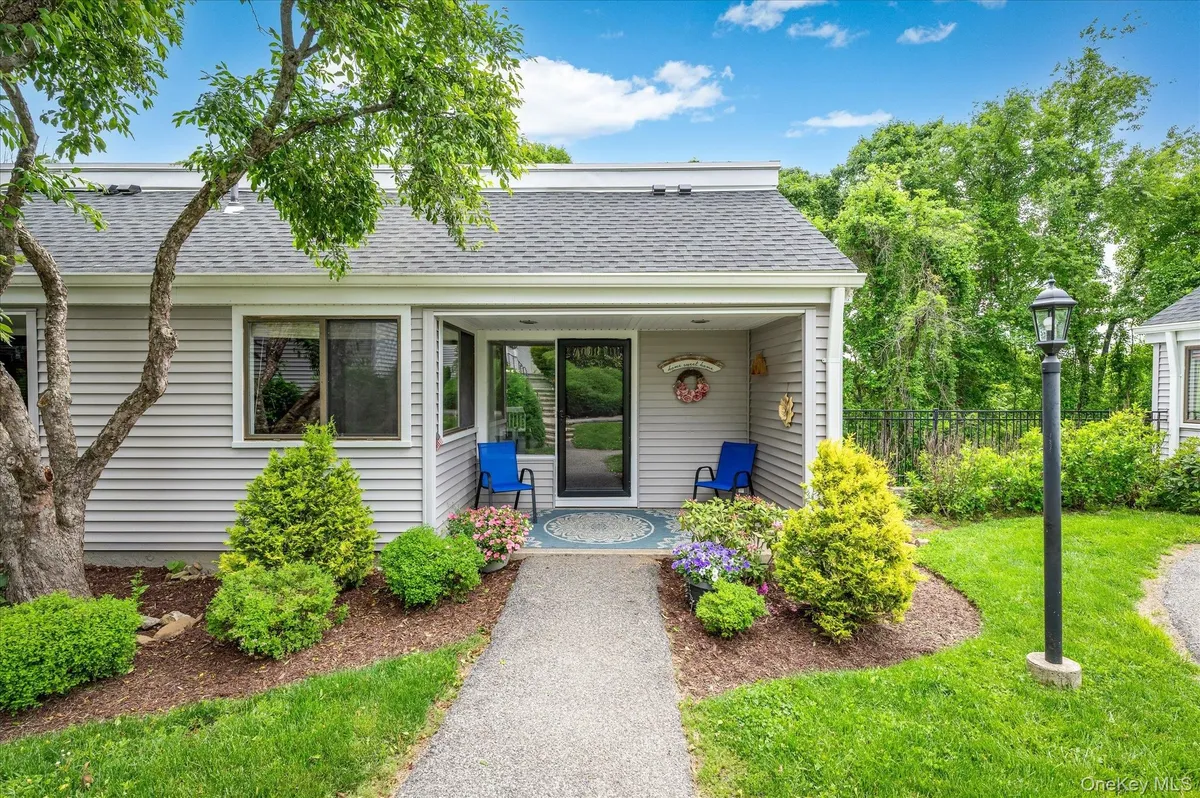 Property Slideshow image 1 of 34 | 91 heritage hls d, Somers, NY, 10589