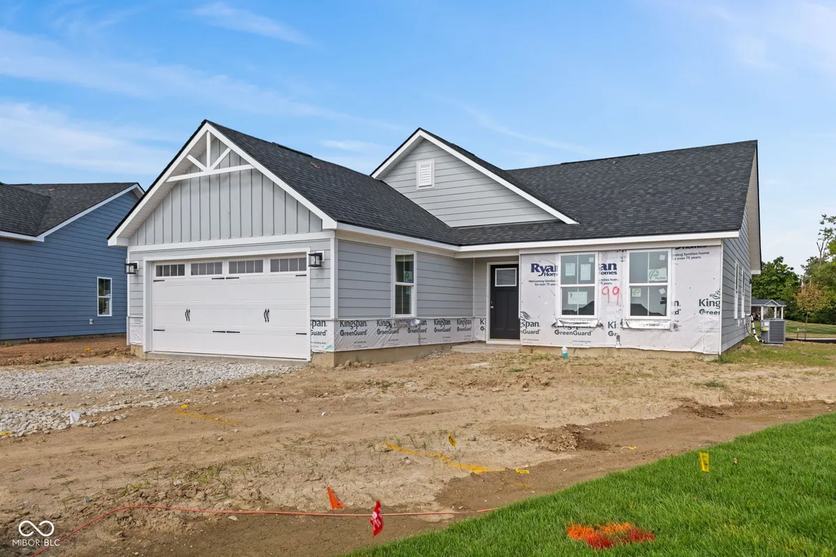 Property Slideshow image 1 of 25 | 58 eagles trce, Whiteland, IN, 46184
