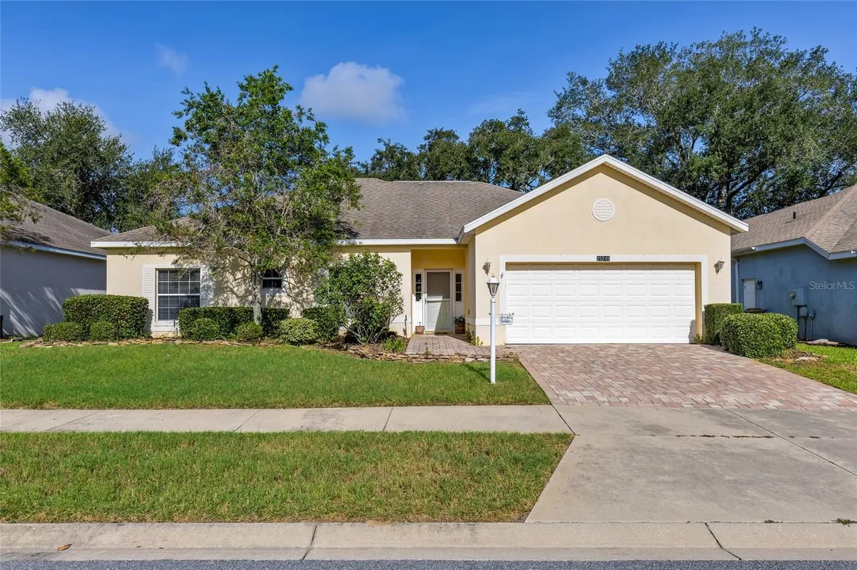 Property Slideshow image 1 of 39 | 25245 quail croft pl, Leesburg, FL, 34748