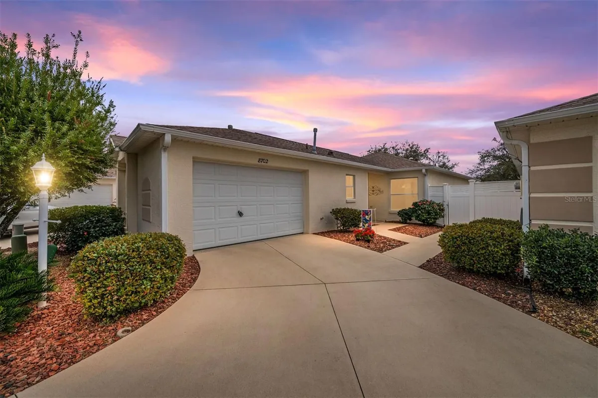 Property Slideshow image 1 of 45 | 8702 se 166th birchbrook loop, The Villages, FL, 32162
