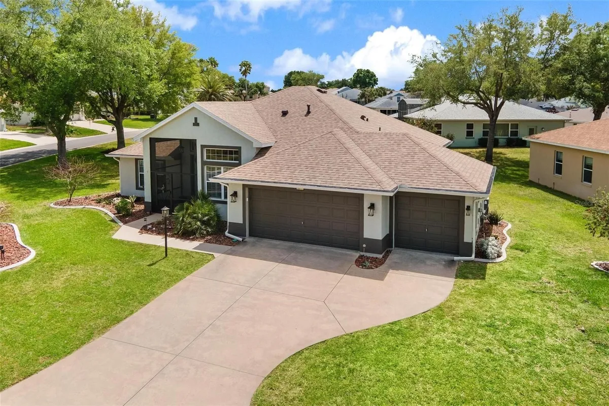 Property Slideshow image 1 of 65 | 6071 sailboat ave, Tavares, FL, 32778
