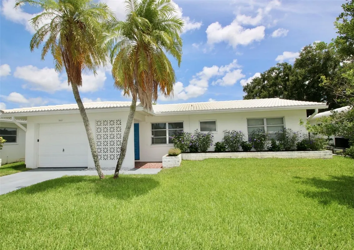 Property Slideshow image 1 of 47 | 3643 mainlands blvd, Pinellas Park, FL, 33782