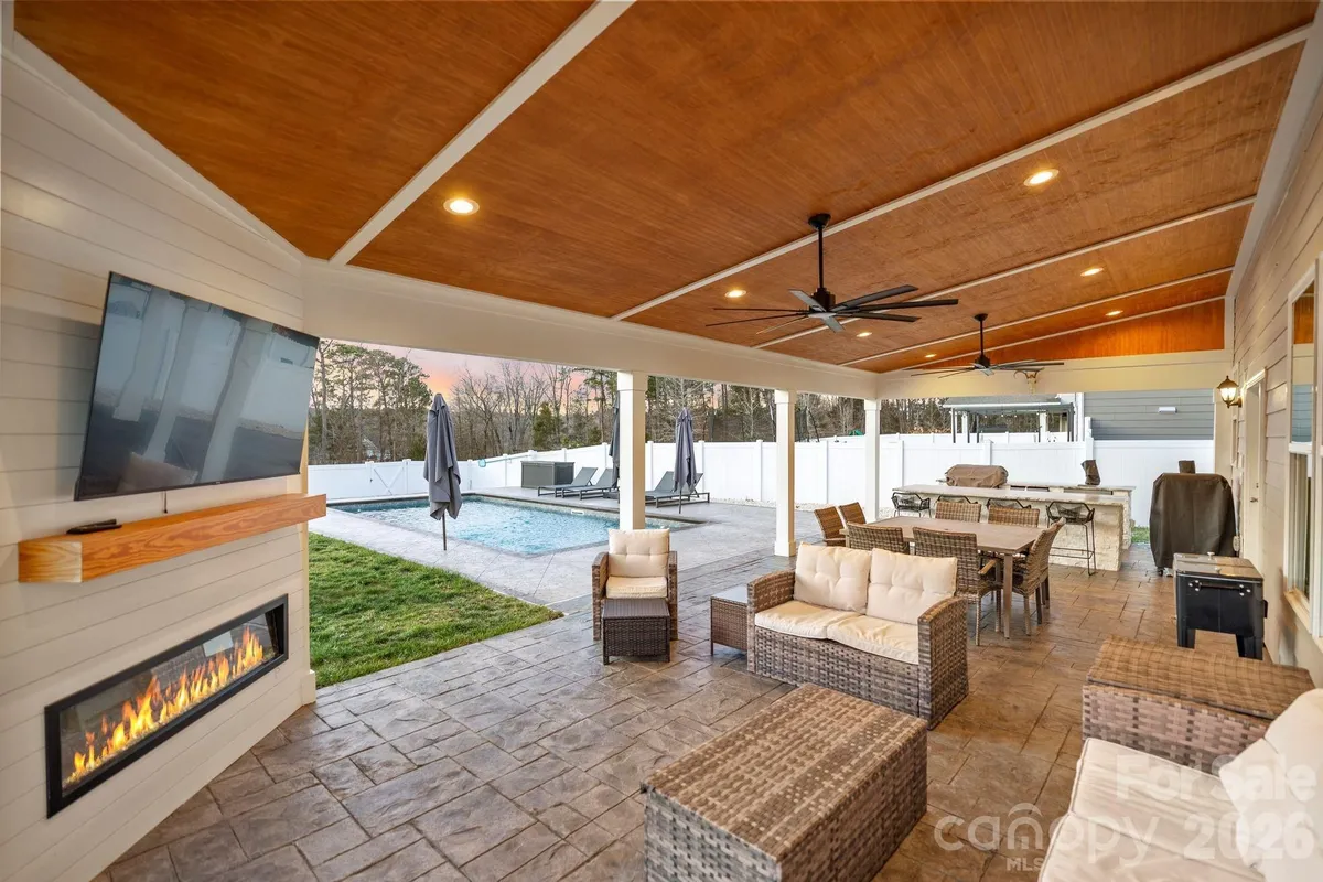 Property Slideshow image 1 of 47 | 2441 napa ter, Lake Wylie, SC, 29710