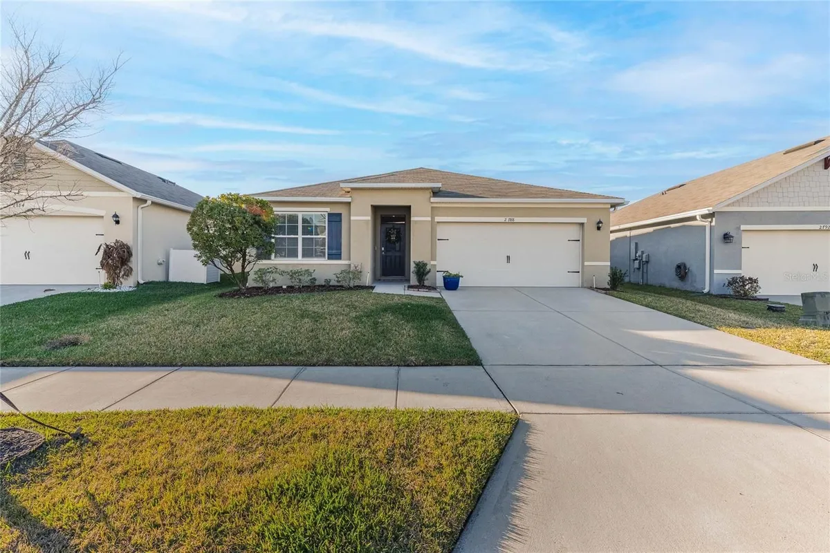 Property Slideshow image 1 of 41 | 2788 grandbury grove rd, Lakeland, FL, 33811