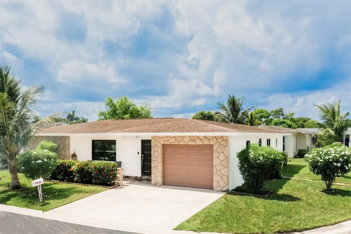 Property Slideshow image 1 of 41 | 755 nw 74th way, Margate, FL, 33063