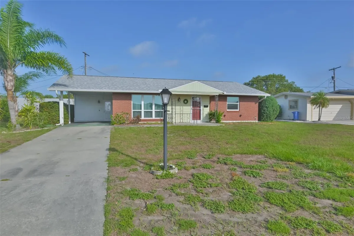 Property Slideshow image 1 of 35 | 1216 valley forge blvd, Sun City Center, FL, 33573