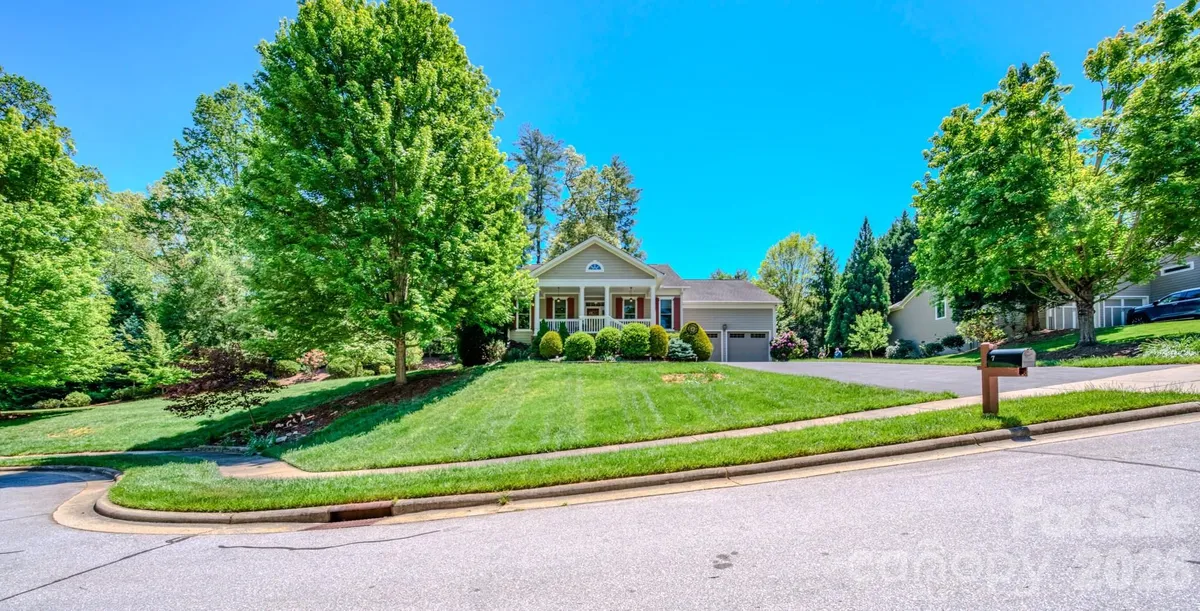 Property Slideshow image 1 of 48 | 7 magic sam ct, Biltmore Lake, NC, 28715