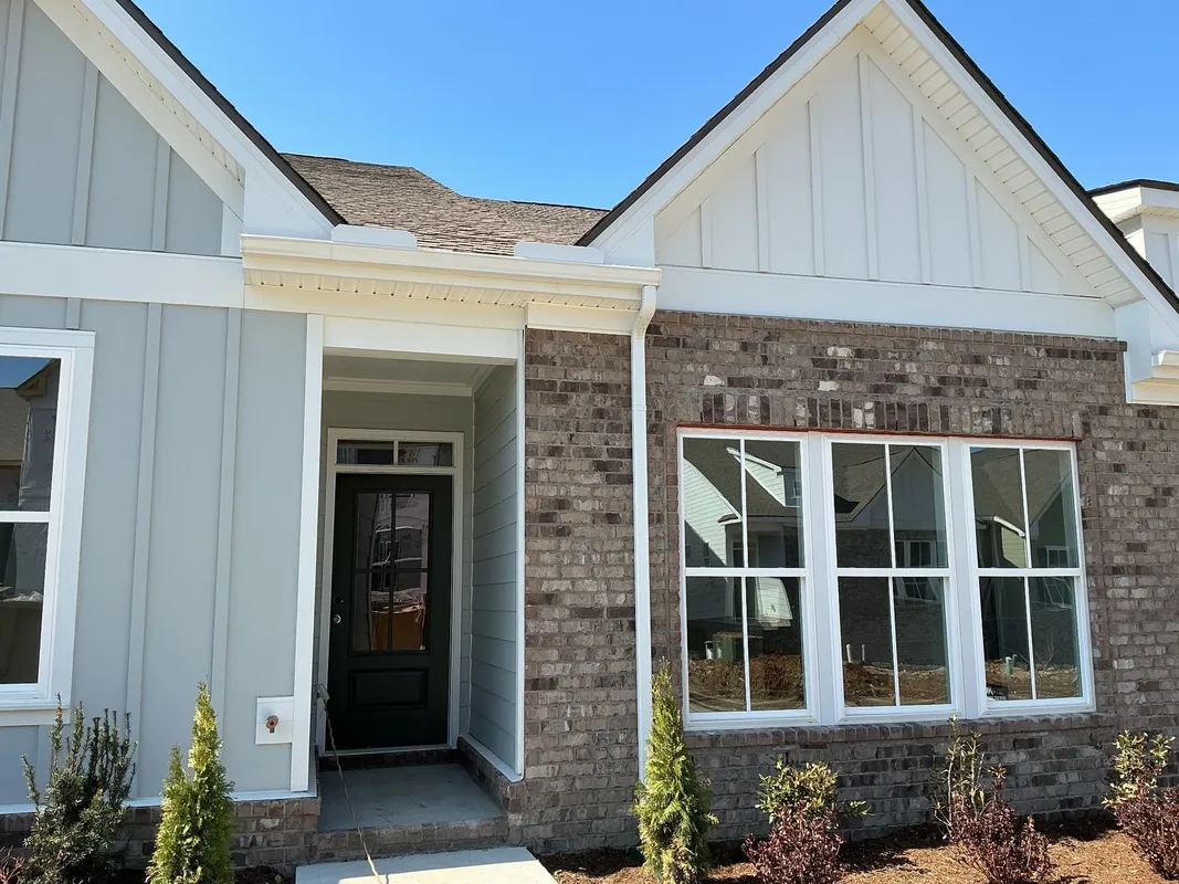 Property Slideshow image 1 of 8 | 404 w stonehaus xing, Antioch, TN, 37013