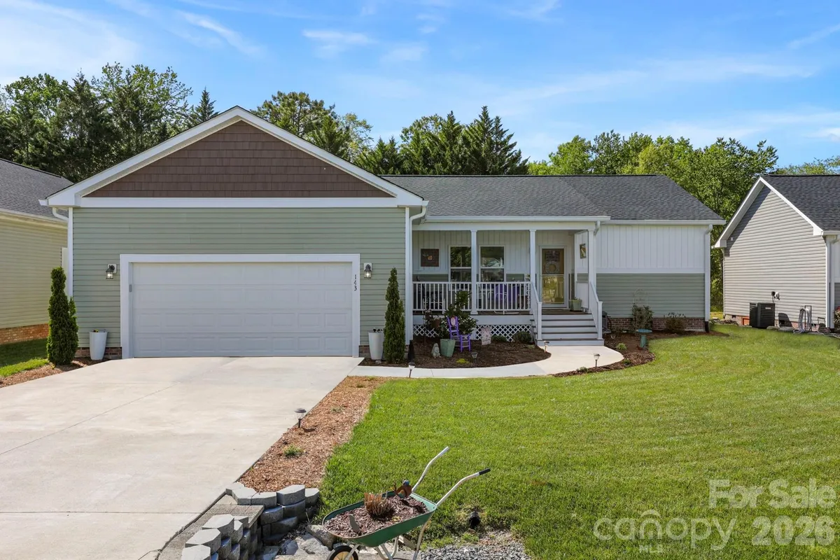 Property Slideshow image 1 of 42 | 143 beechnut dr, Hendersonville, NC, 28739