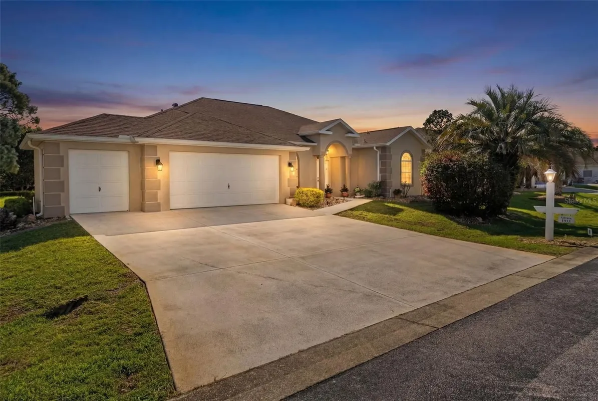 Property Slideshow image 1 of 40 | 1933 nw 56th ter, Ocala, FL, 34482