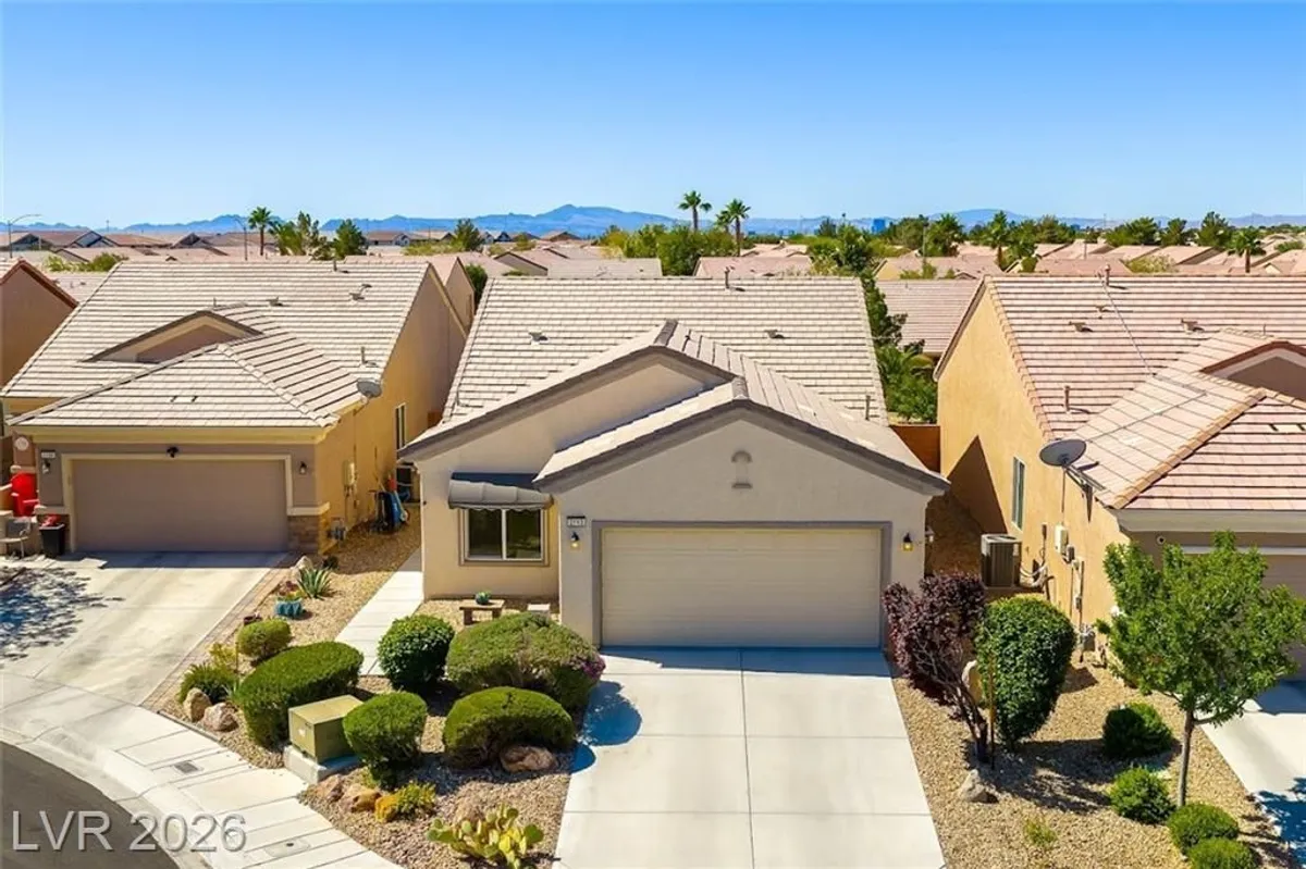 Property Slideshow image 1 of 48 | 2113 crake ct, North Las Vegas, NV, 89084