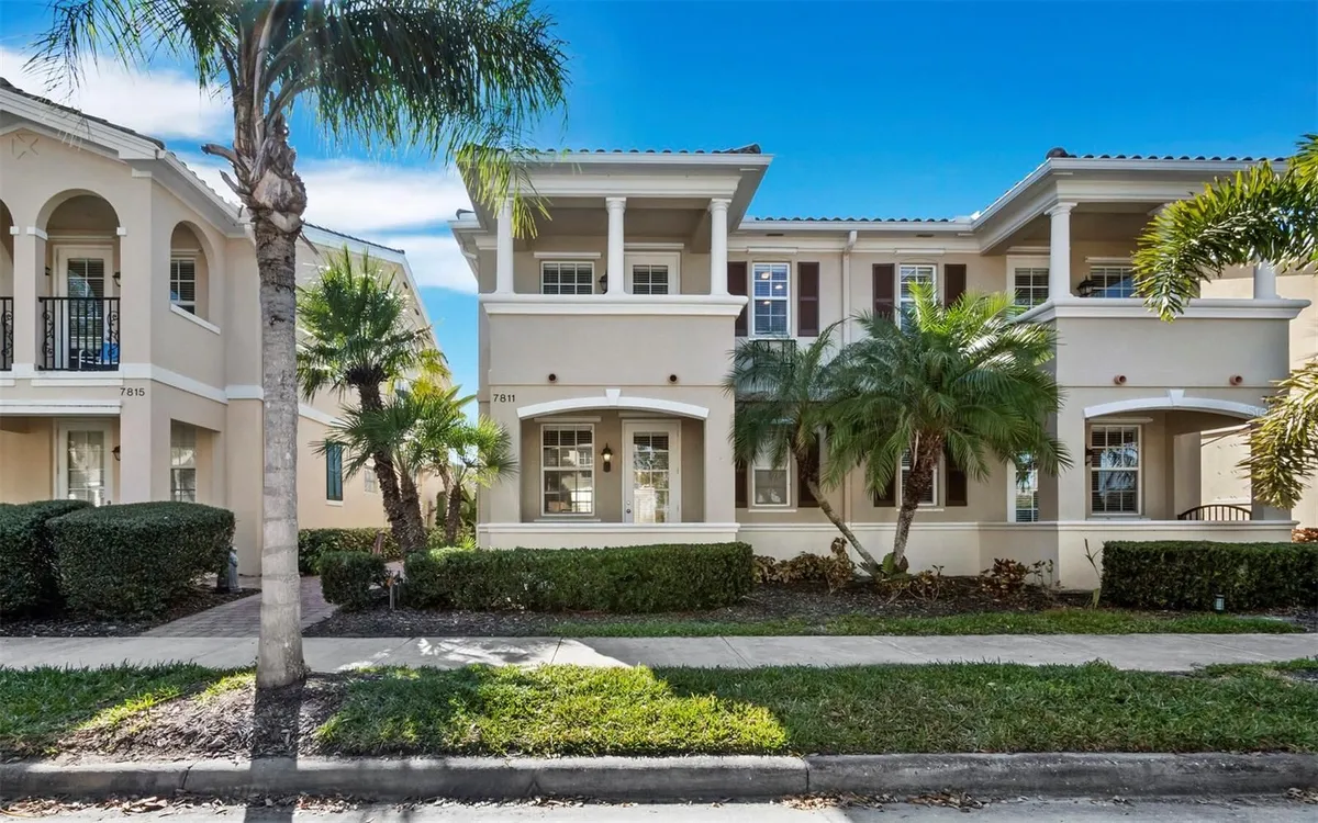 Property Slideshow image 1 of 43 | 7811 bergamo ave, Sarasota, FL, 34238