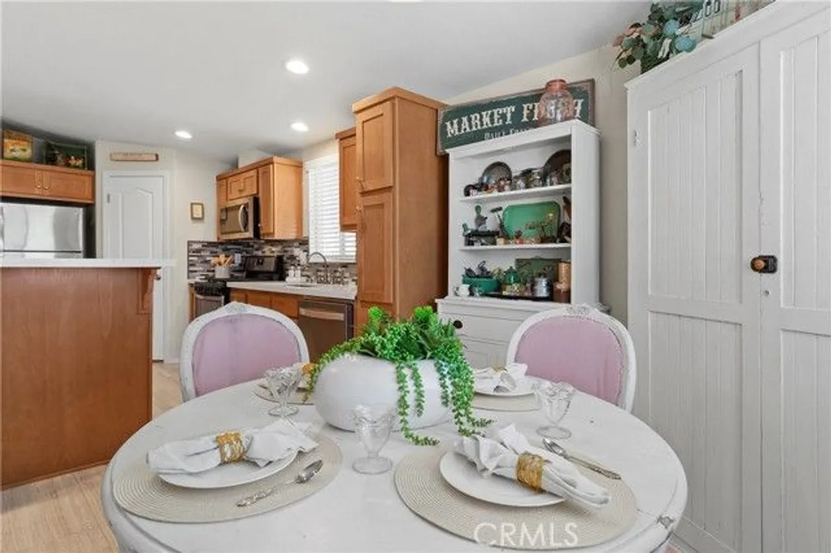 Property Slideshow image 1 of 41 | 1424 glengrove sq, Corona, CA, 92882