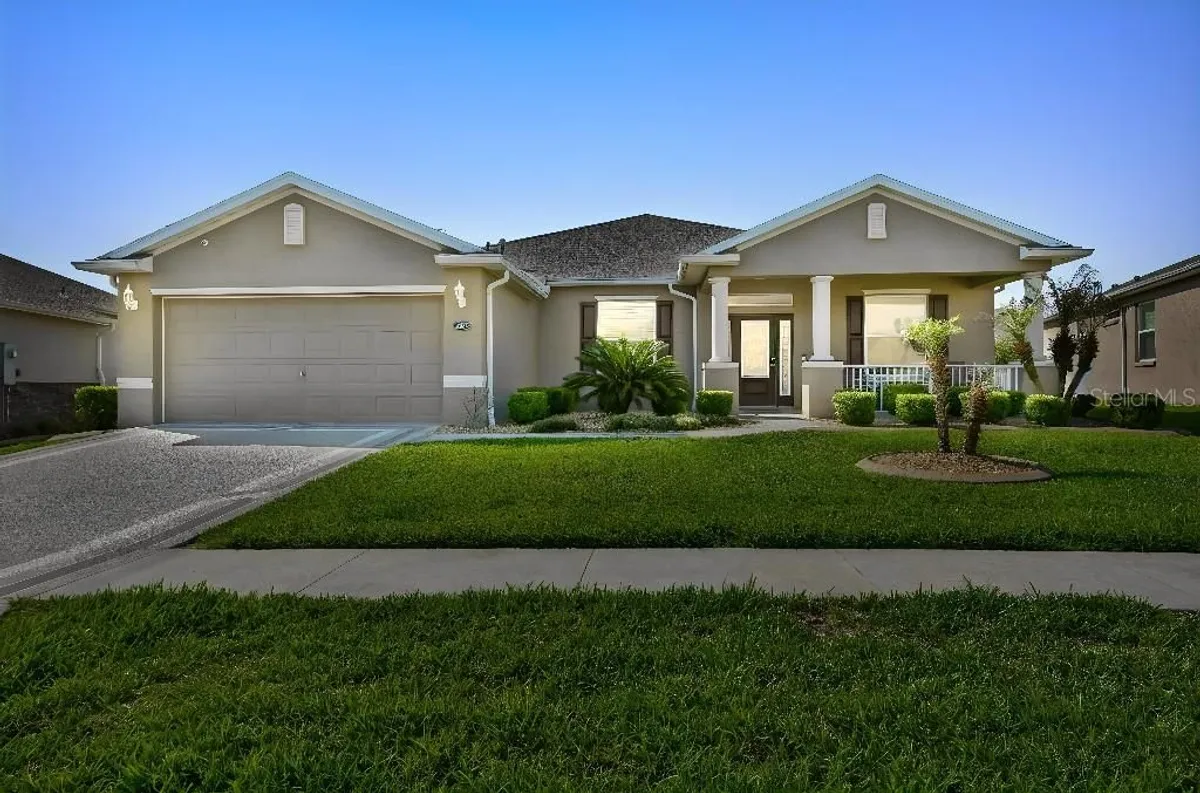 Property Slideshow image 1 of 41 | 26617 otter creek ln, Leesburg, FL, 34748