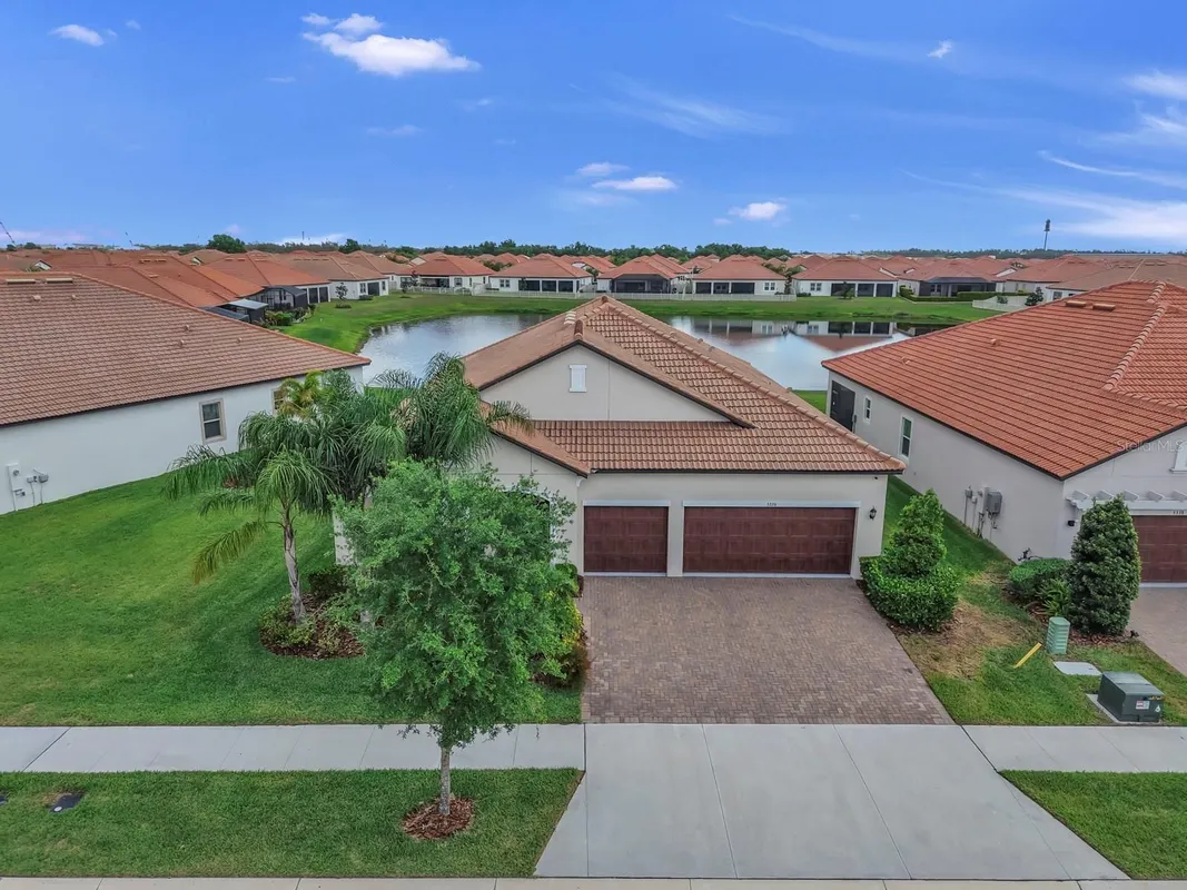 Property Slideshow image 1 of 41 | 5336 windy grove dr, Wimauma, FL, 33598