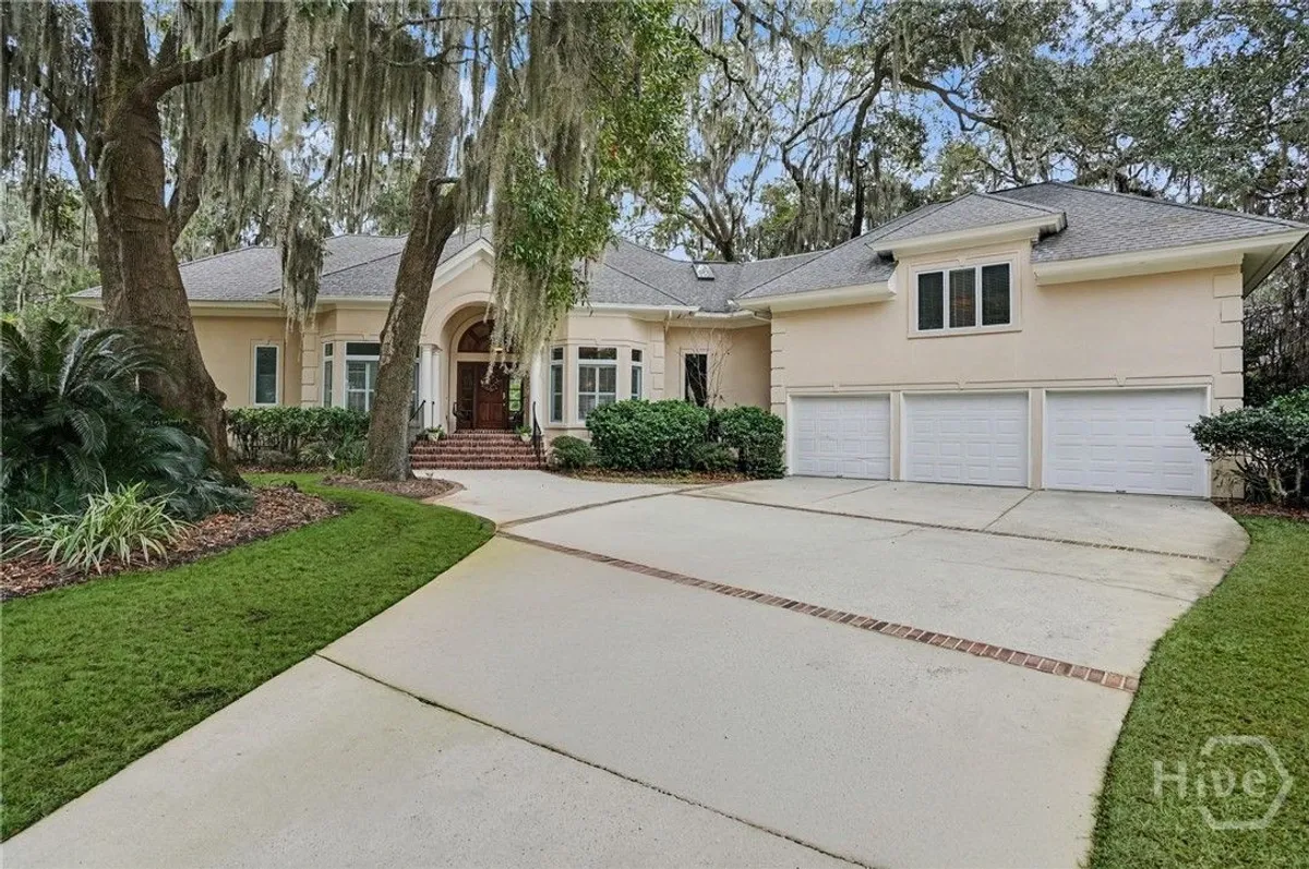 Property Slideshow image 1 of 35 | 12 seawatch dr, Savannah, GA, 31411