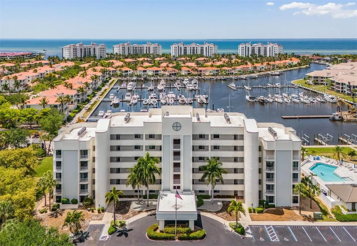 Property Slideshow image 1 of 58 | 3020 matecumbe key rd 106, Punta Gorda, FL, 33955