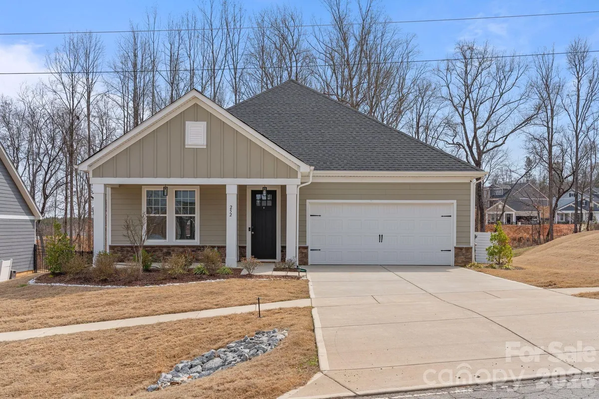 Property Slideshow image 1 of 38 | 252 hamrick rd, Cramerton, NC, 28032