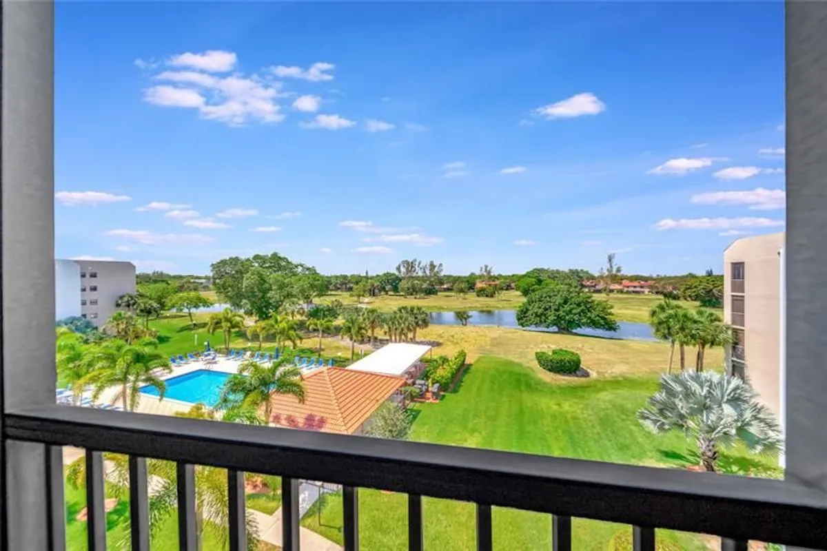 Property Slideshow image 1 of 53 | 3521 environ blvd b509, Lauderhill, FL, 33319