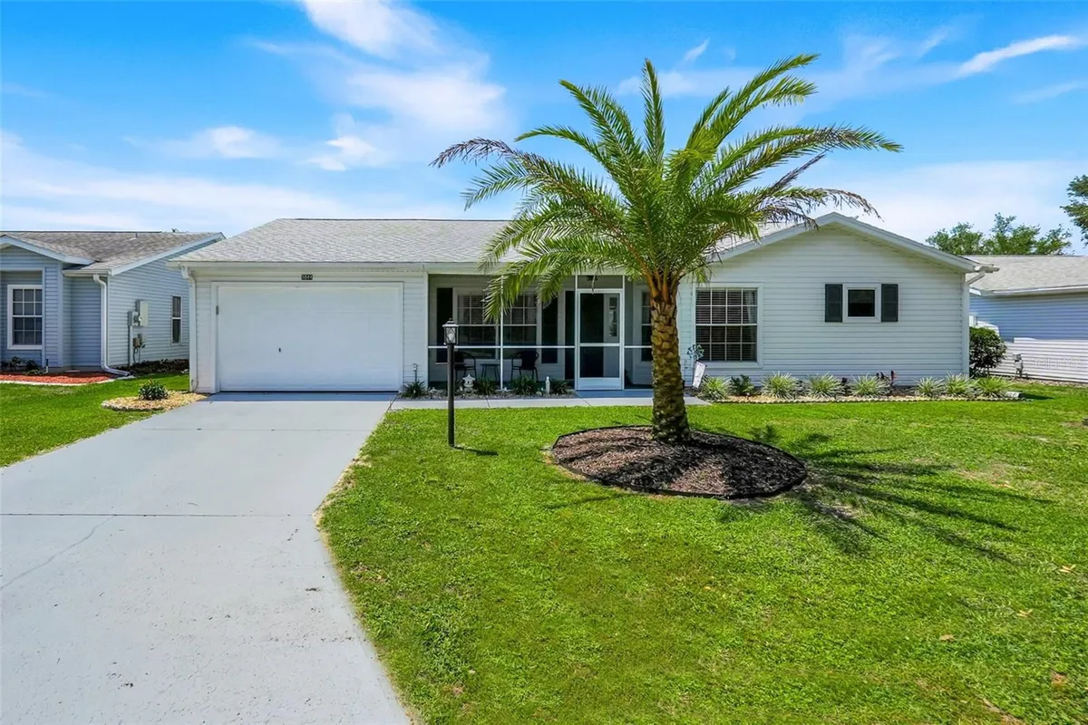 Property Slideshow image 1 of 39 | 5044 el destino dr, Leesburg, FL, 34748