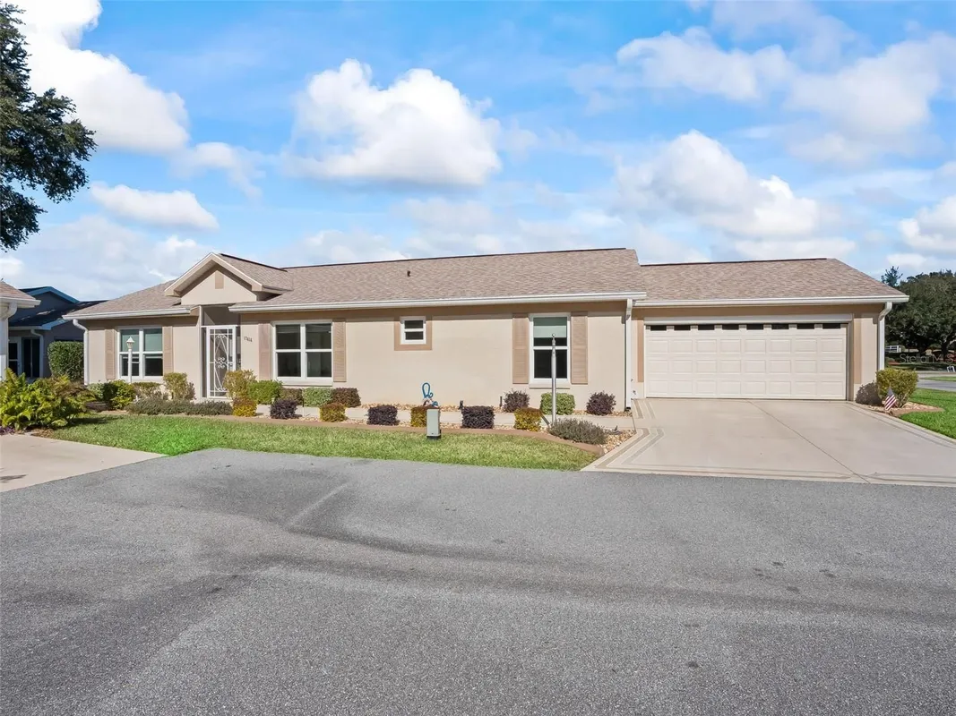 Property Slideshow image 1 of 39 | 17414 se 111th ct, Summerfield, FL, 34491