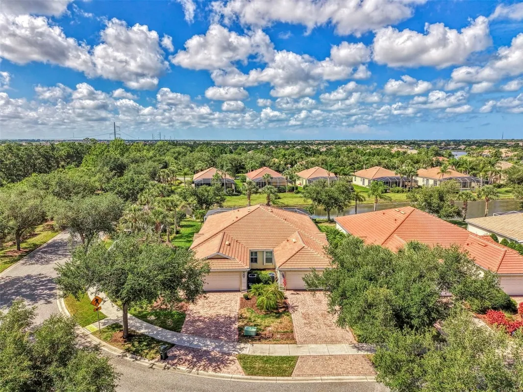 Property Slideshow image 1 of 86 | 6099 benevento dr, Sarasota, FL, 34238