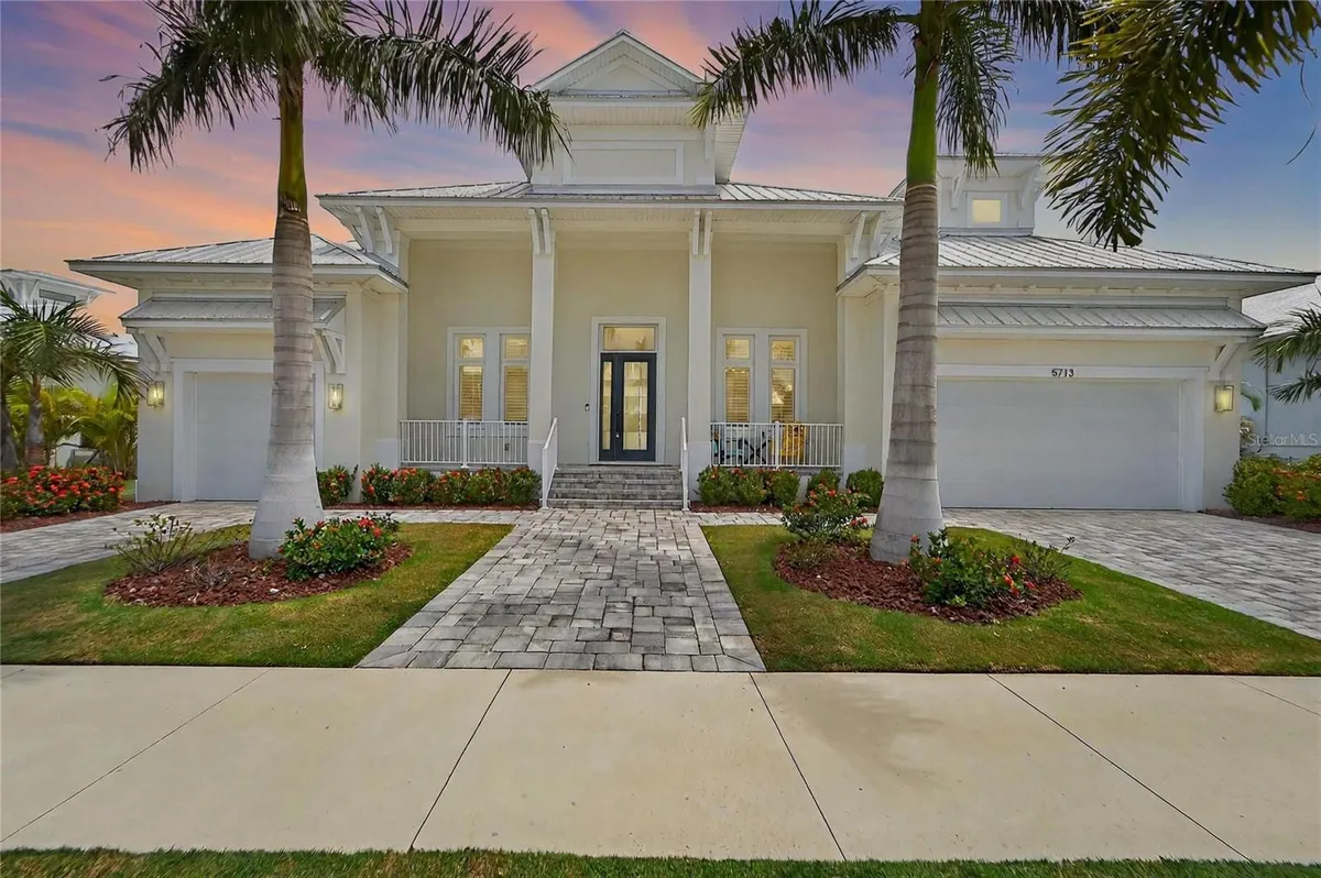 Property Slideshow image 1 of 100 | 5713 tybee island dr, Apollo Beach, FL, 33572