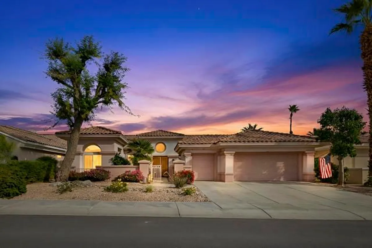 Property Slideshow image 1 of 40 | 78108 foxbrook ln, Palm Desert, CA, 92211