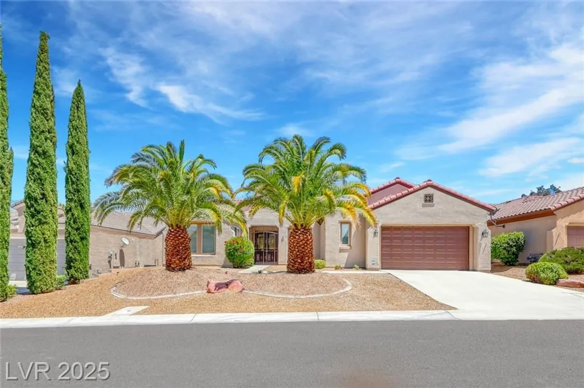 Property Slideshow image 1 of 48 | 2114 twin falls dr, Henderson, NV, 89044