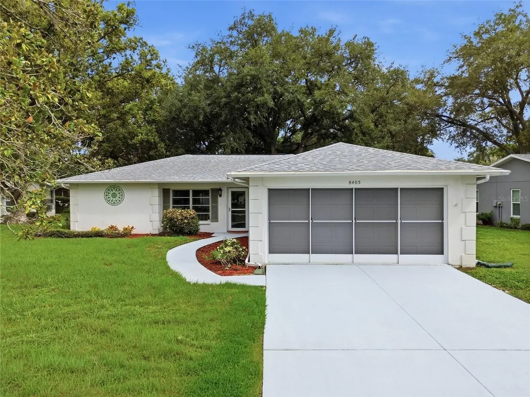 Property Slideshow image 1 of 39 | 8405 divot way, Port Richey, FL, 34668